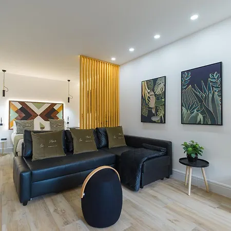 Agua De Las Canteras Beachfront Loft Apartment *